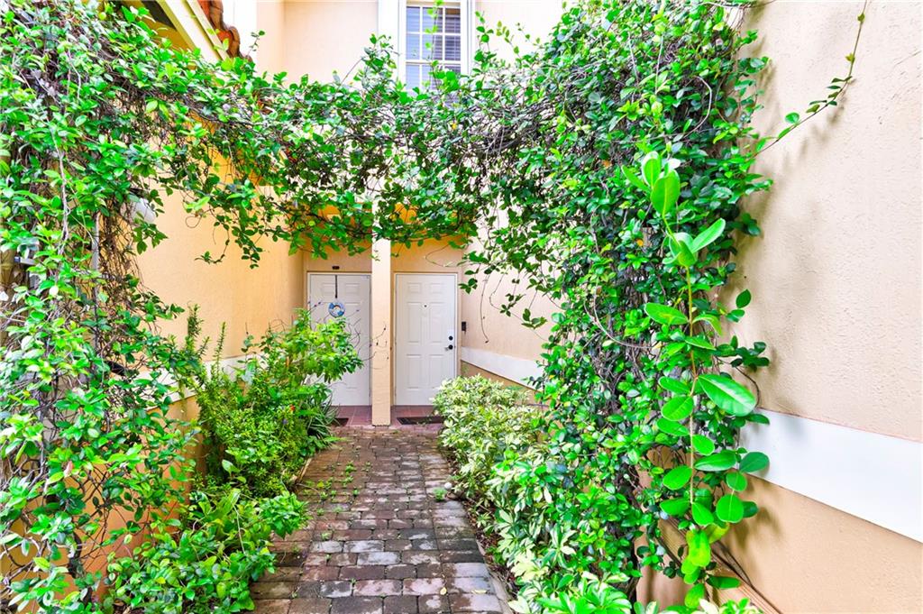 San Brianna - Residential