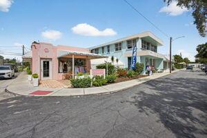 HOBE SOUND ESTATES - Residential