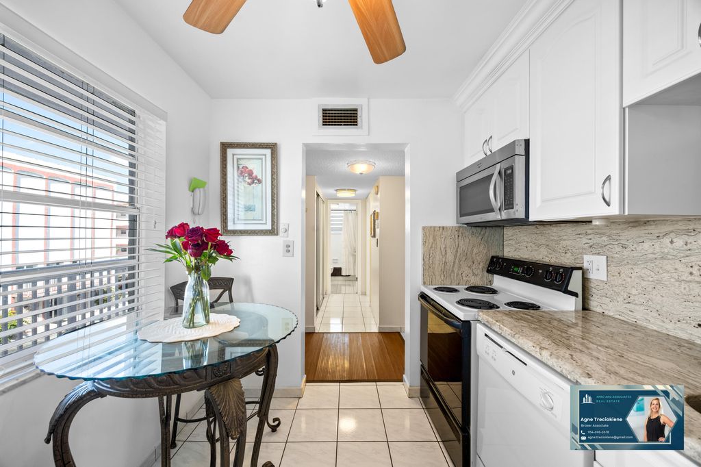 Photo of 4000 NW 44th Avenue #315, Fort Lauderdale, FL 33319 (MLS # R11166157)