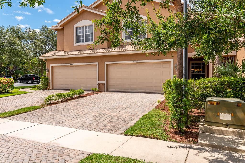 Photo of 4437 Colony View Drive, Lake Worth, FL 33463 (MLS # R10940620)