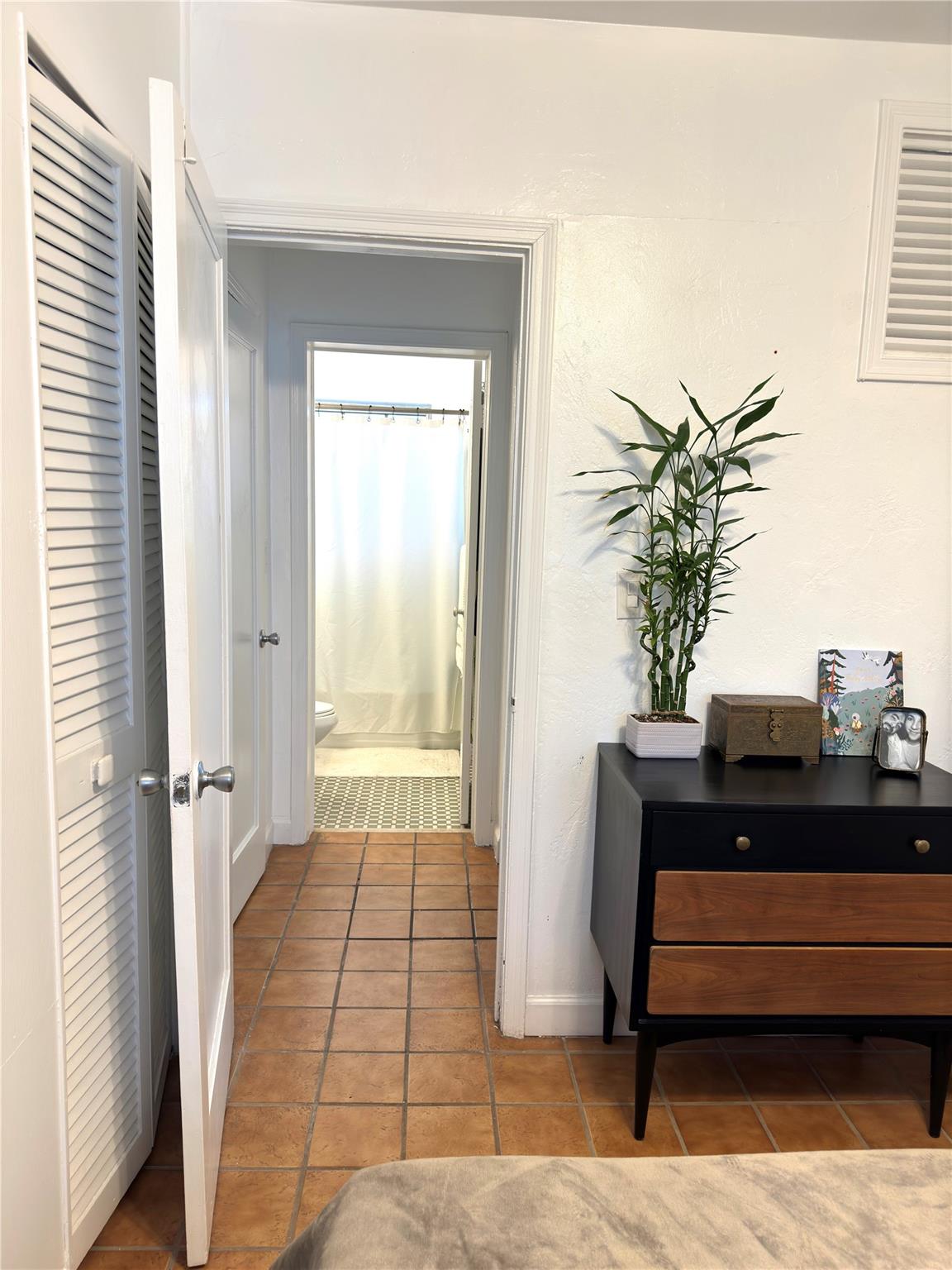 Sweet El Condo - Residential Lease