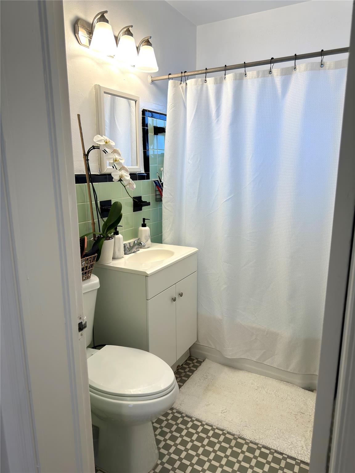 Sweet El Condo - Residential Lease