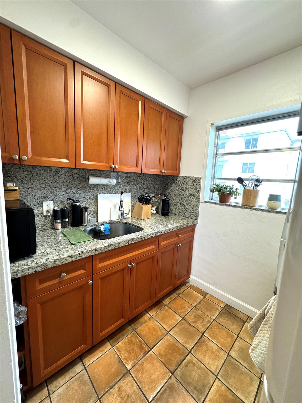 Sweet El Condo - Residential Lease