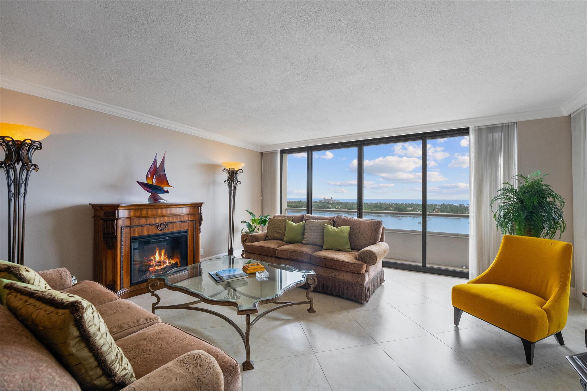 PLAZA OF THE PALM BEACHES - Residential