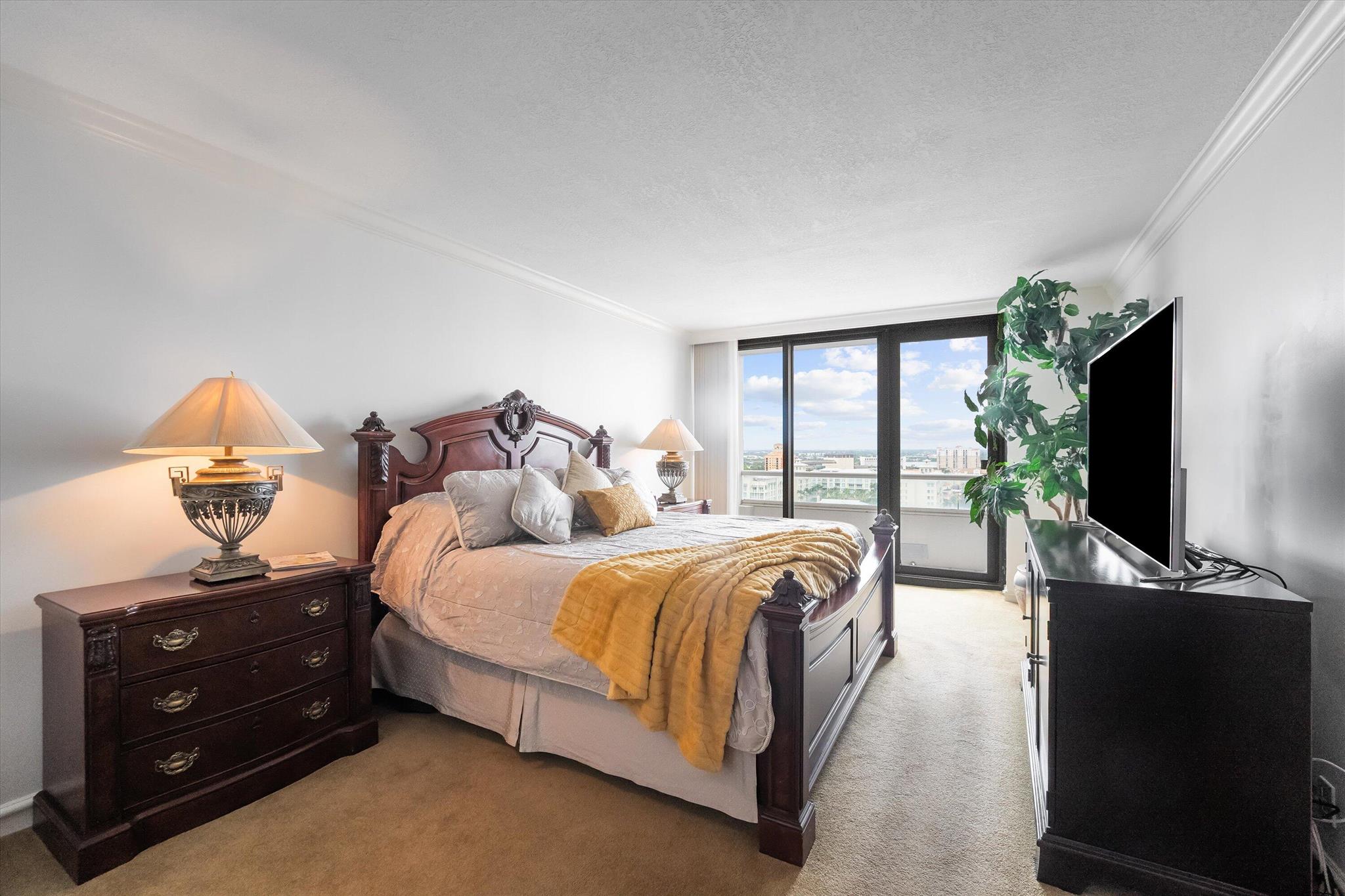 PLAZA OF THE PALM BEACHES - Residential