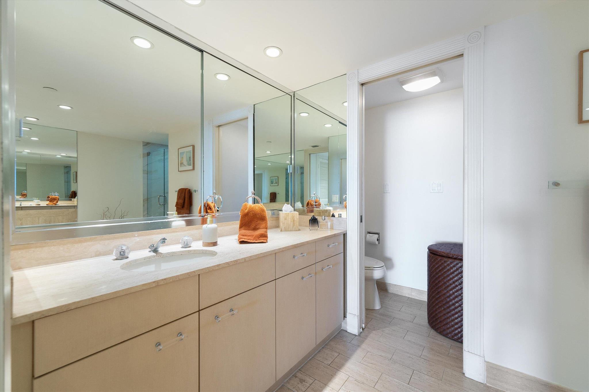 PLAZA OF THE PALM BEACHES - Residential