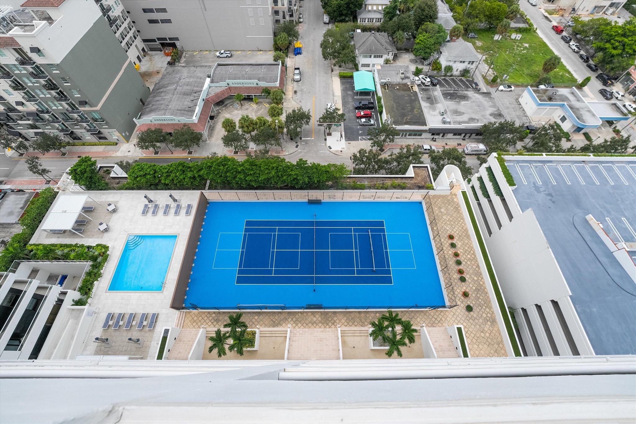 PLAZA OF THE PALM BEACHES - Residential