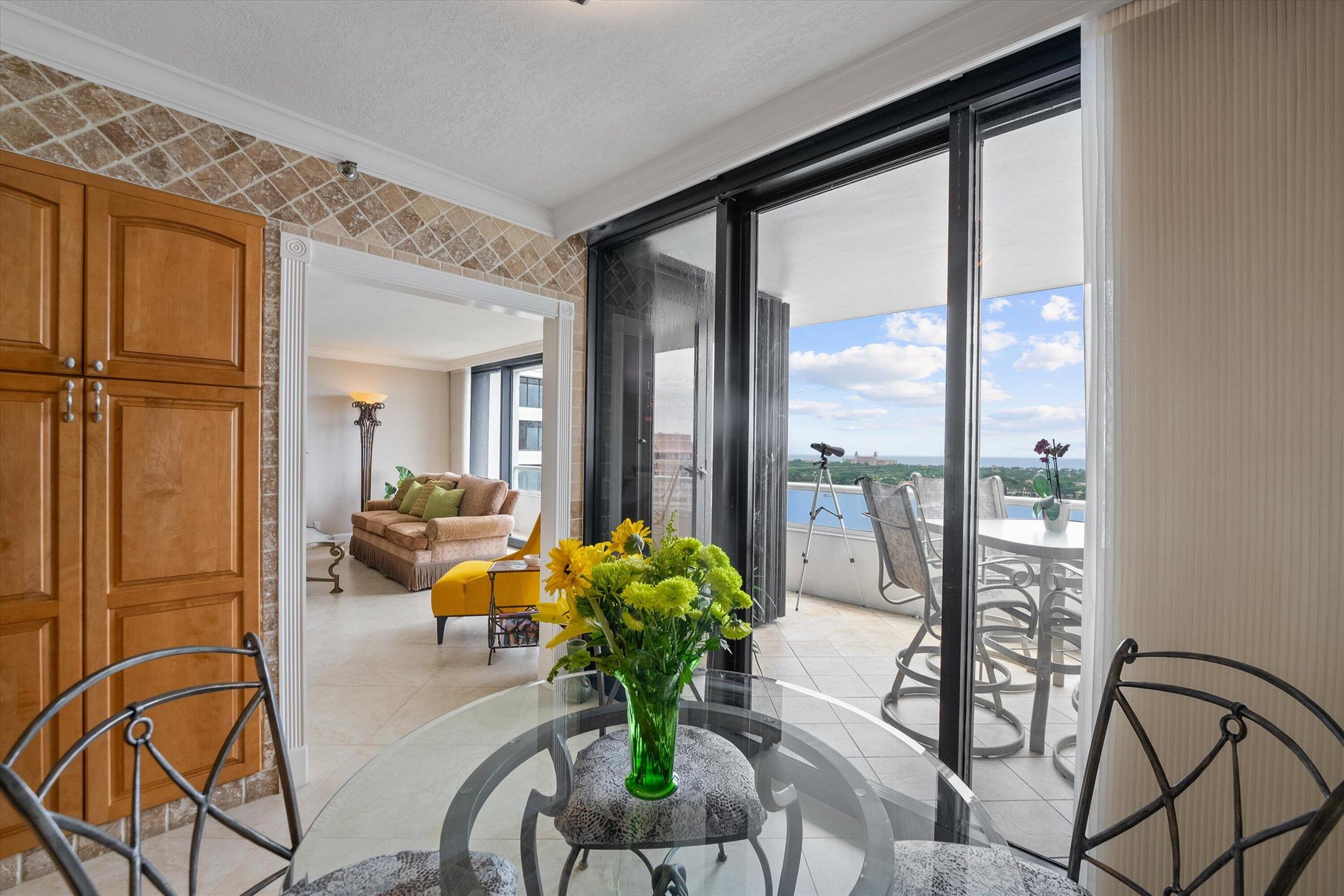 PLAZA OF THE PALM BEACHES - Residential