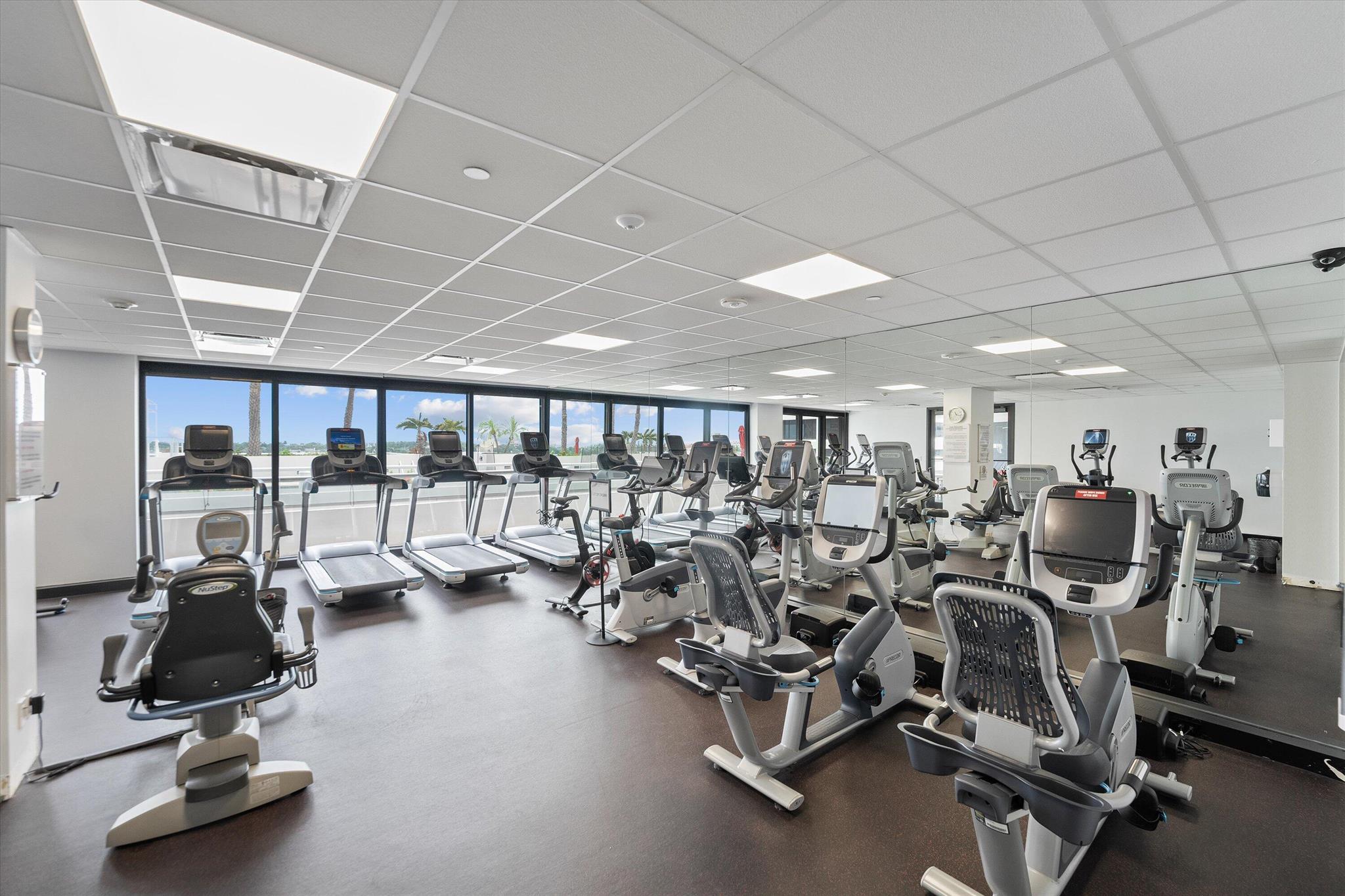 PLAZA OF THE PALM BEACHES - Residential