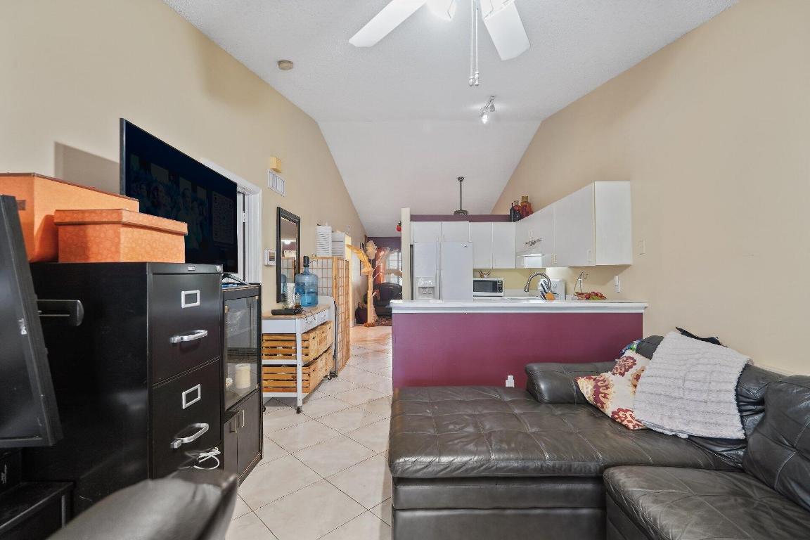 Holiday Springs - Residential