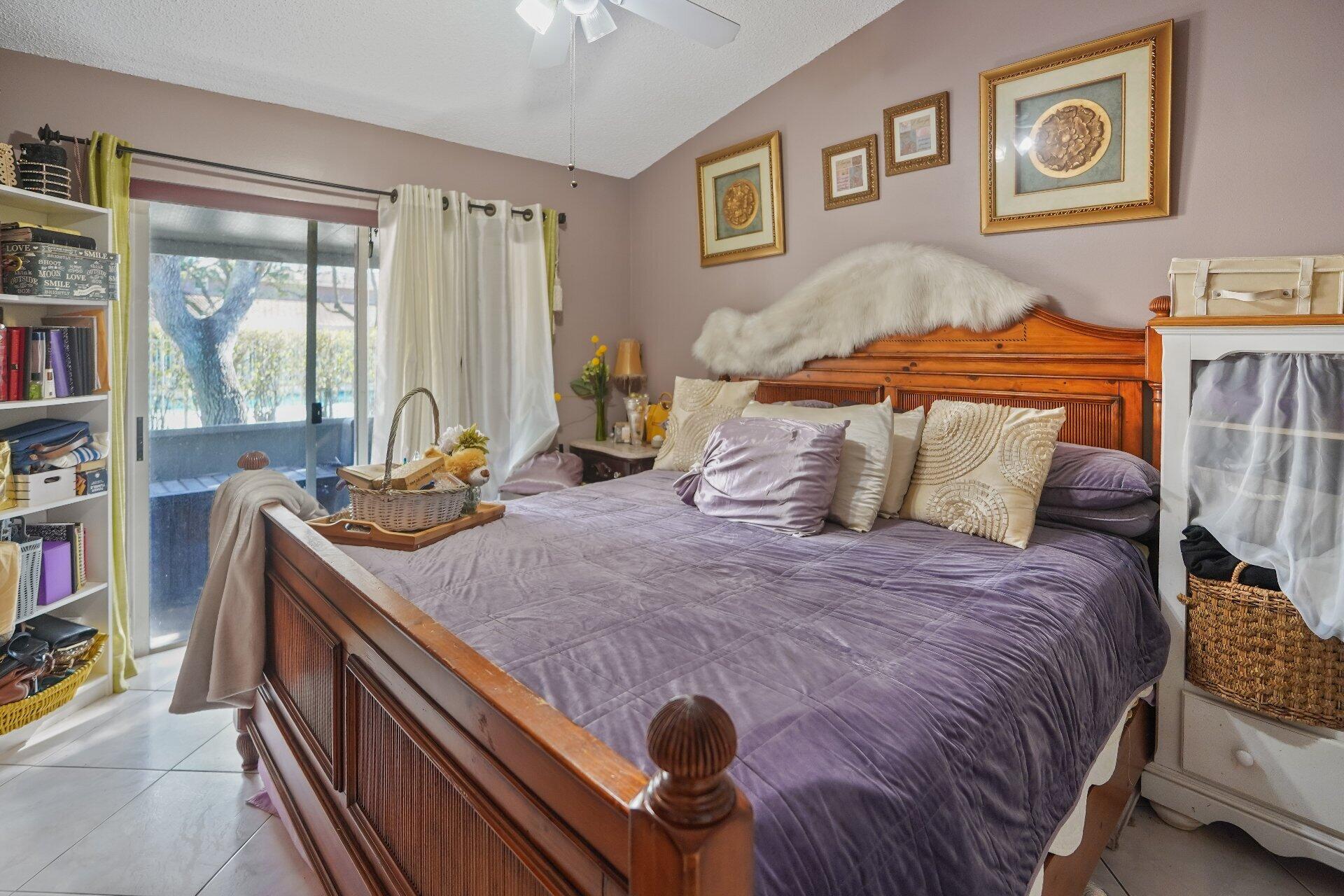 Holiday Springs - Residential