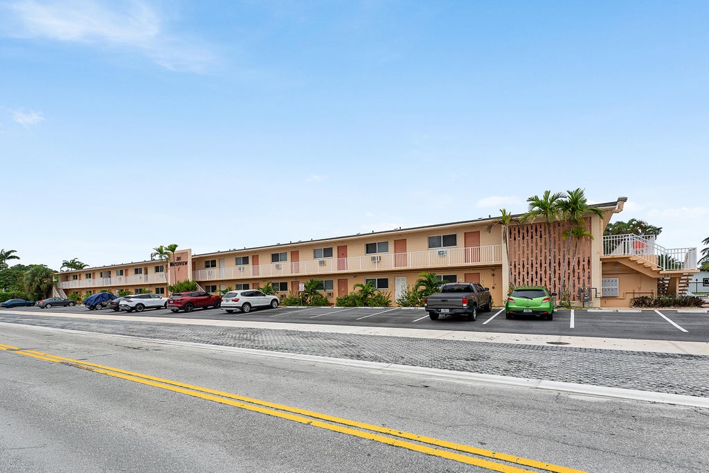 Photo of 301 E MCNAB Road #113, Pompano Beach, FL 33060 (MLS # B26085546)