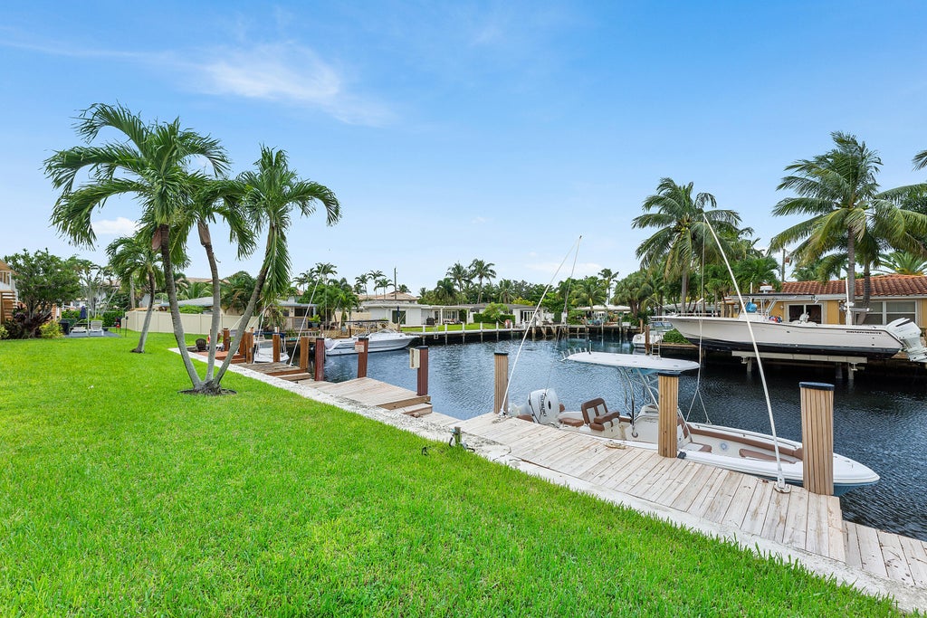 Photo of 301 E MCNAB Road #113, Pompano Beach, FL 33060 (MLS # B26085546)