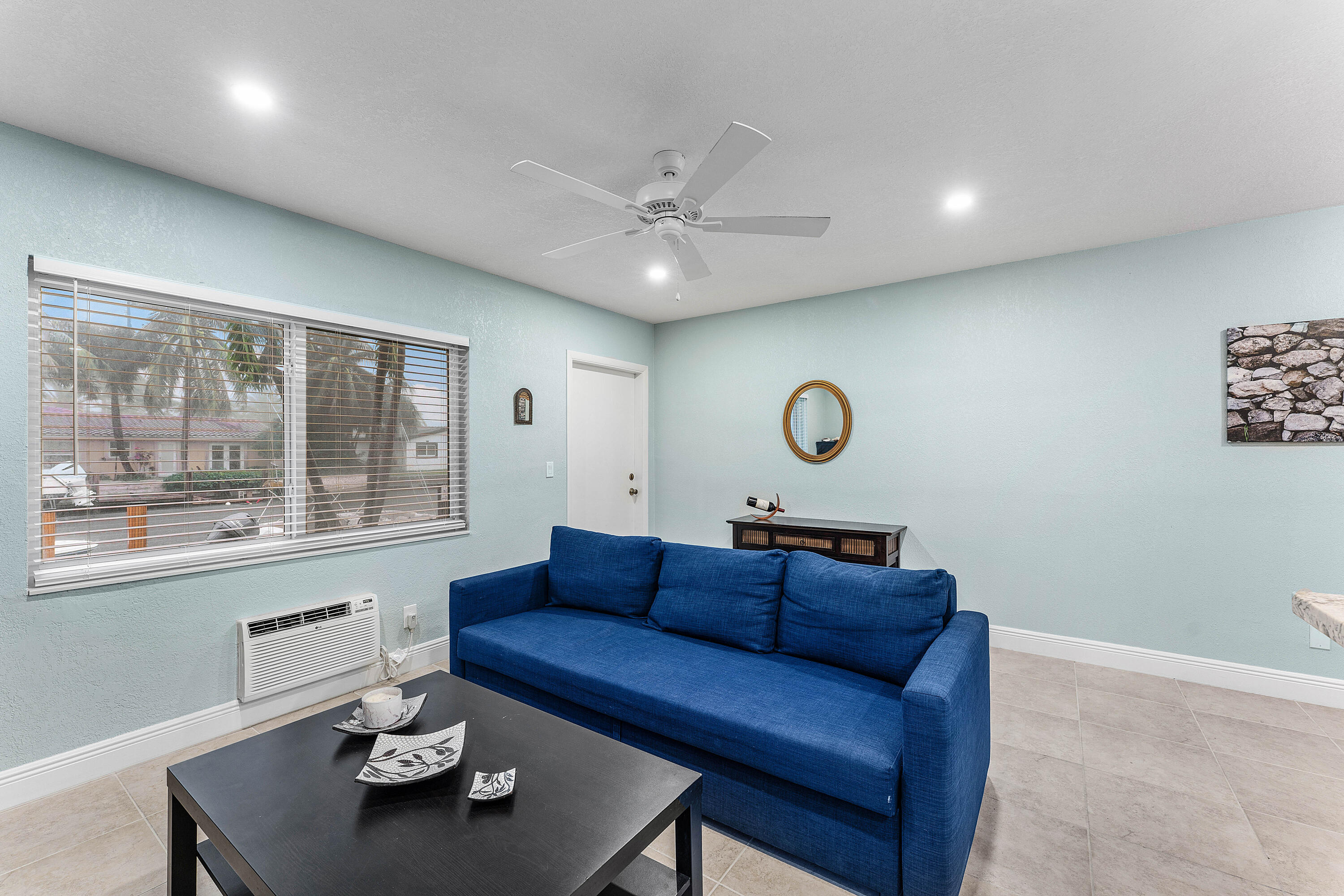 301 E MCNAB Road 113