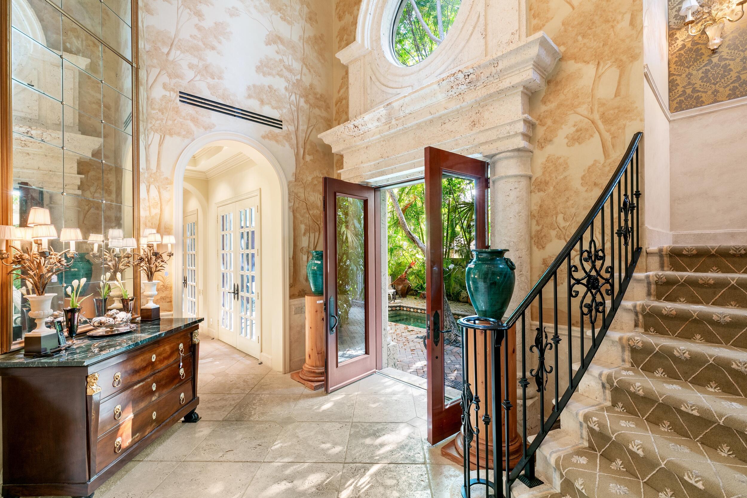 ROYAL PARK - Residential