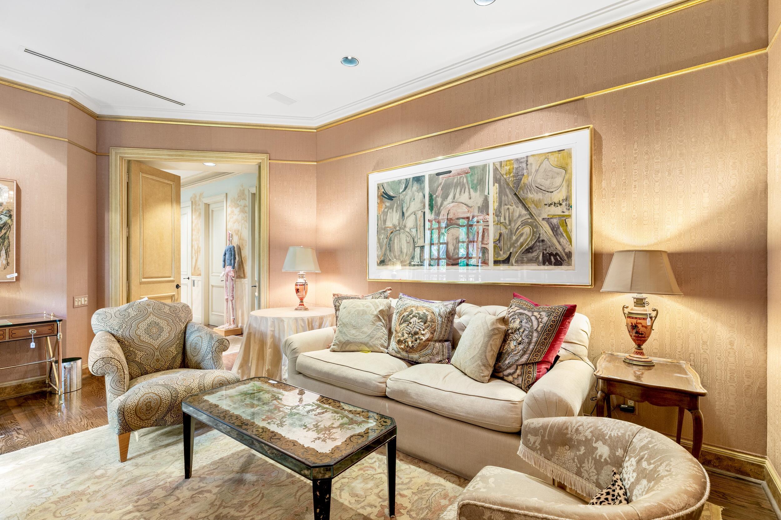 ROYAL PARK - Residential