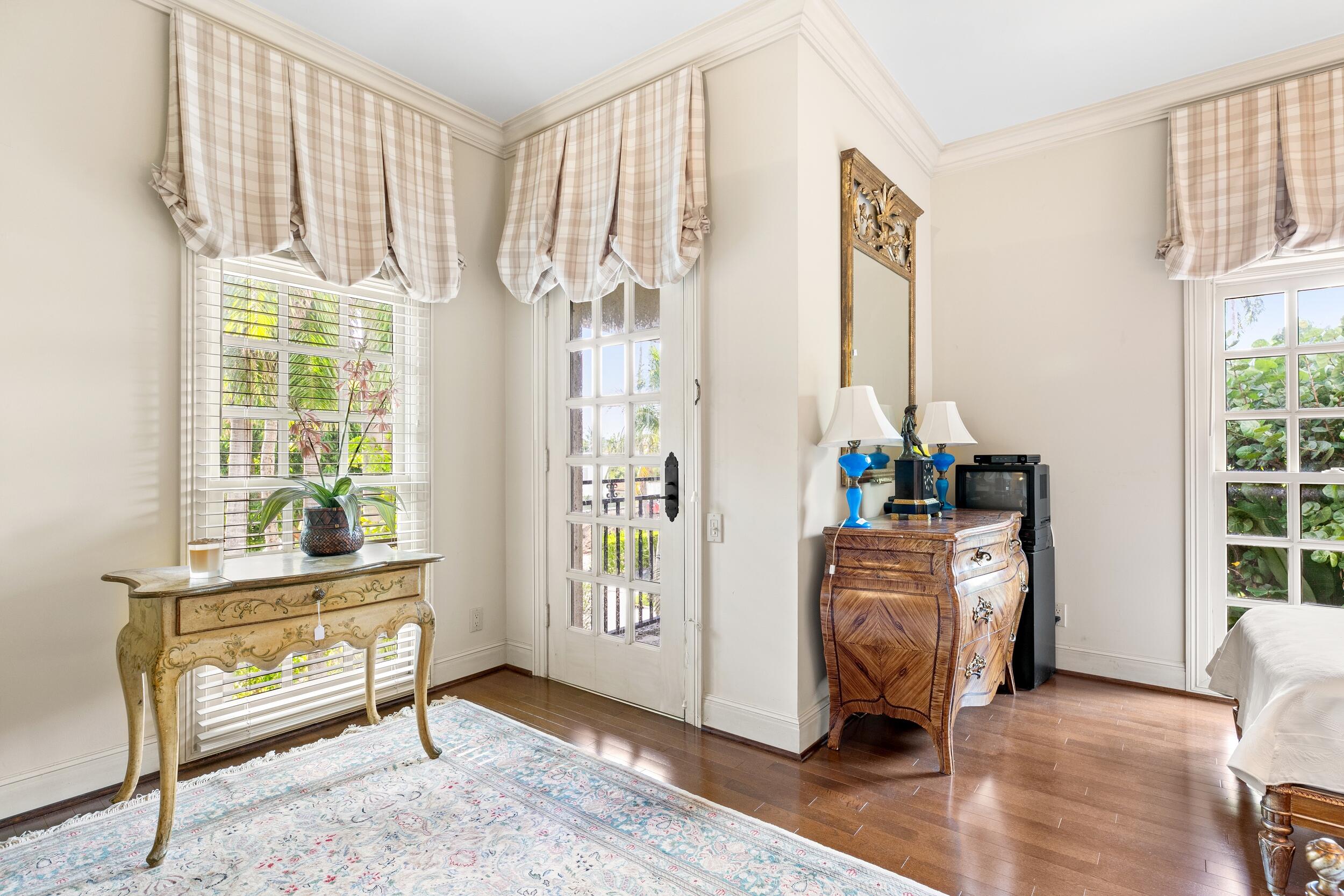 ROYAL PARK - Residential