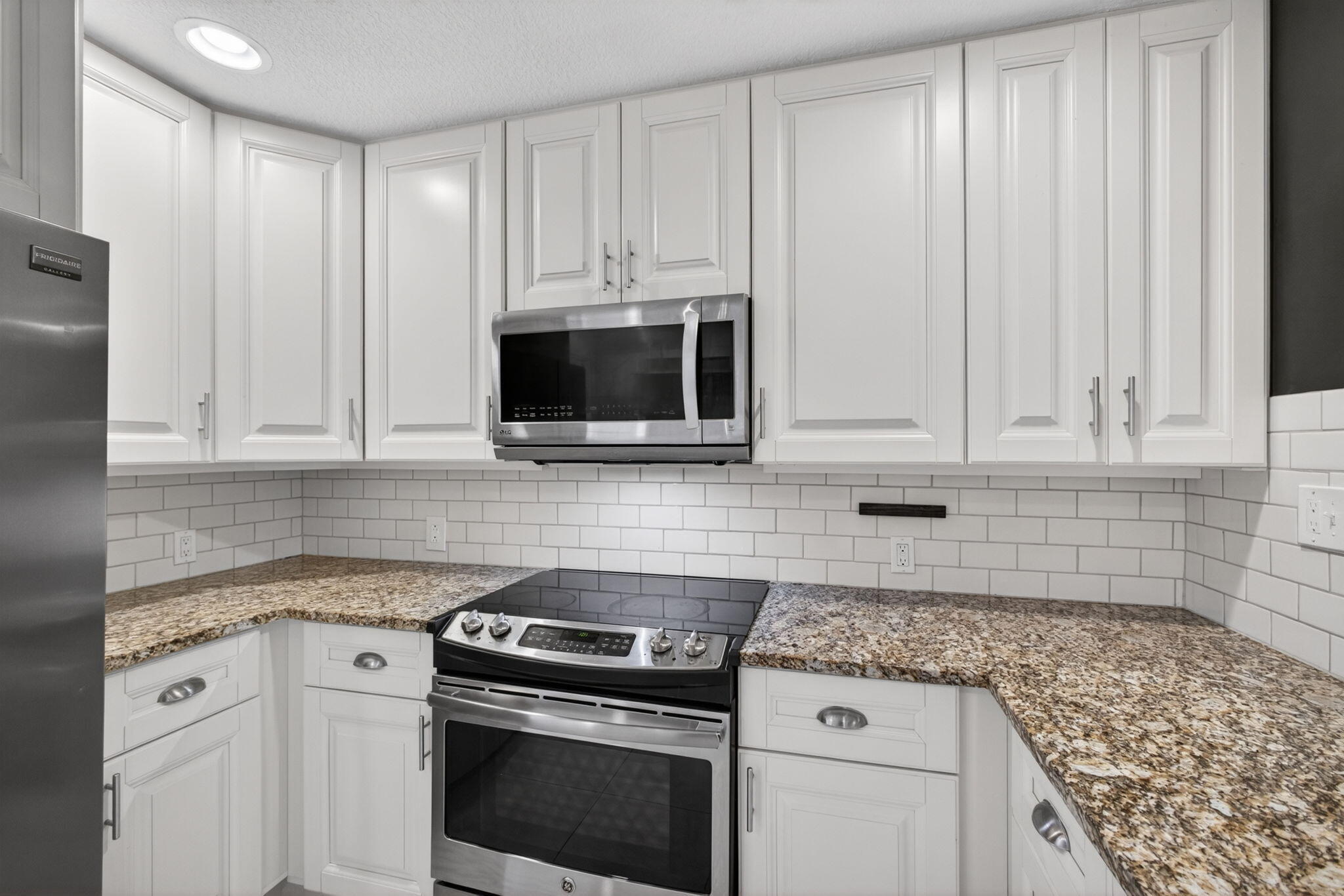 PLEASANT RIDGE - Residential