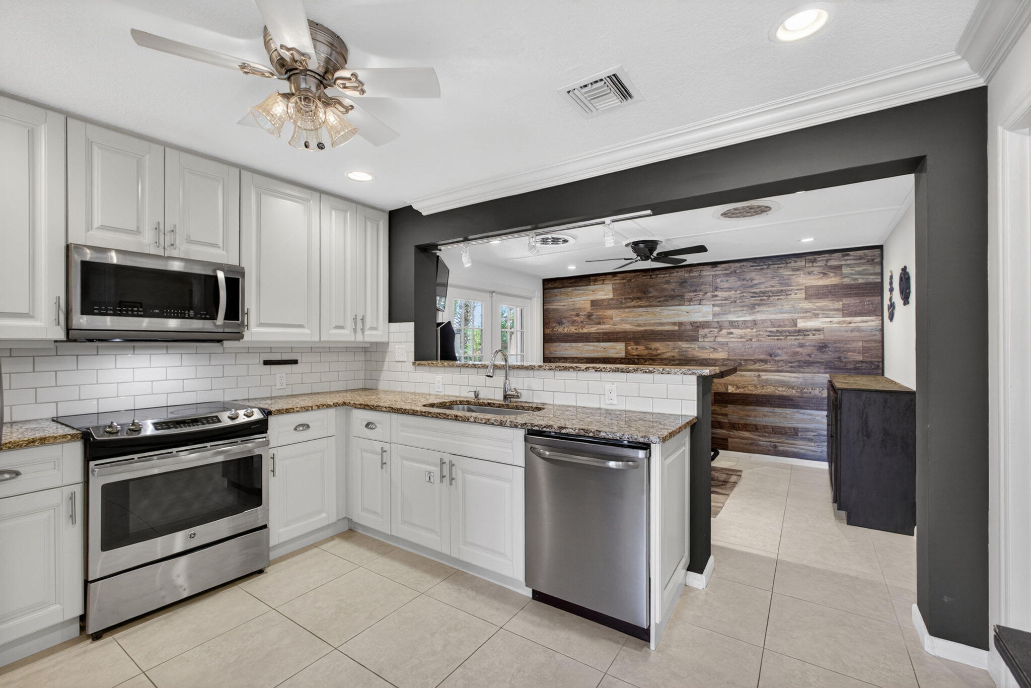 PLEASANT RIDGE - Residential