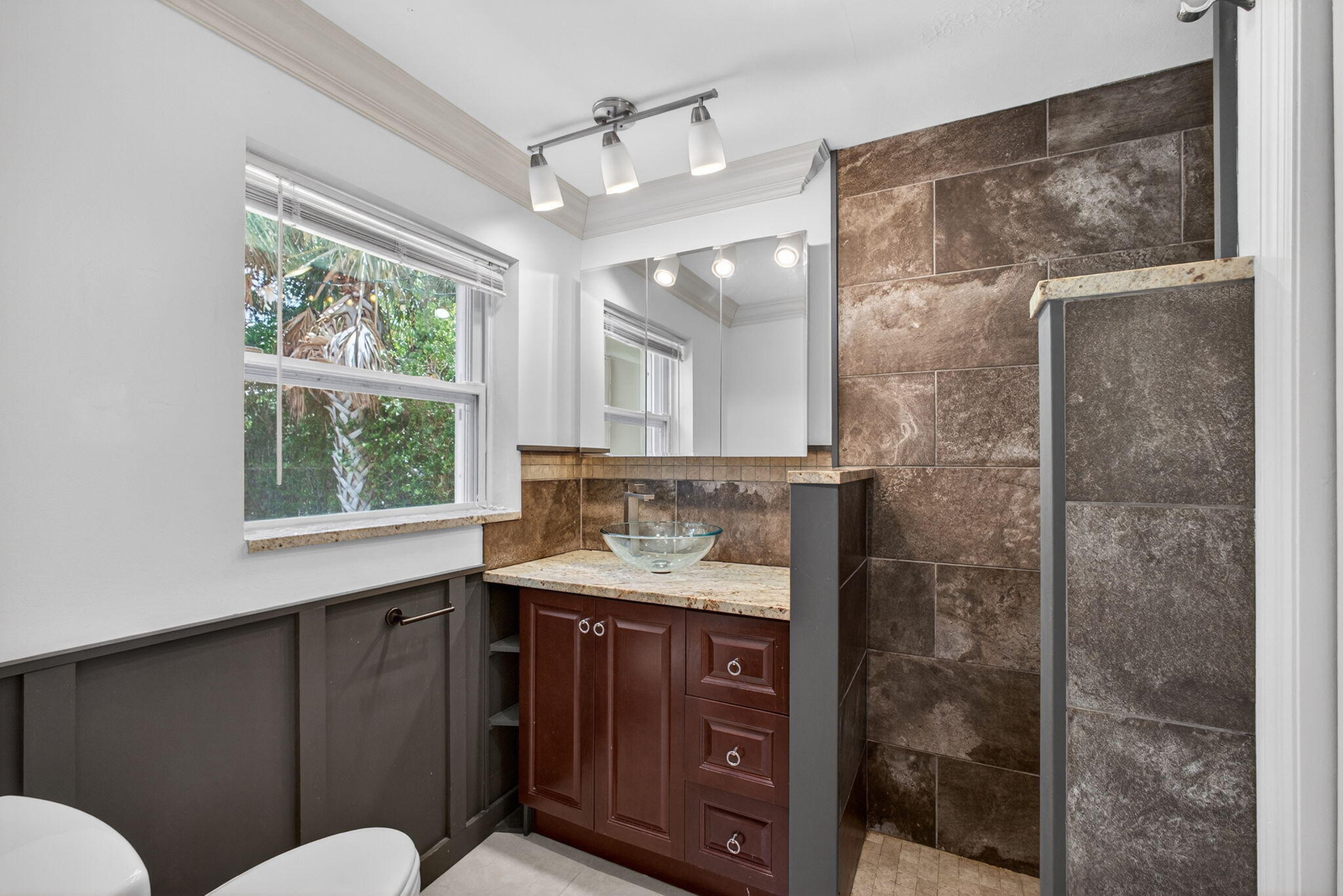 PLEASANT RIDGE - Residential