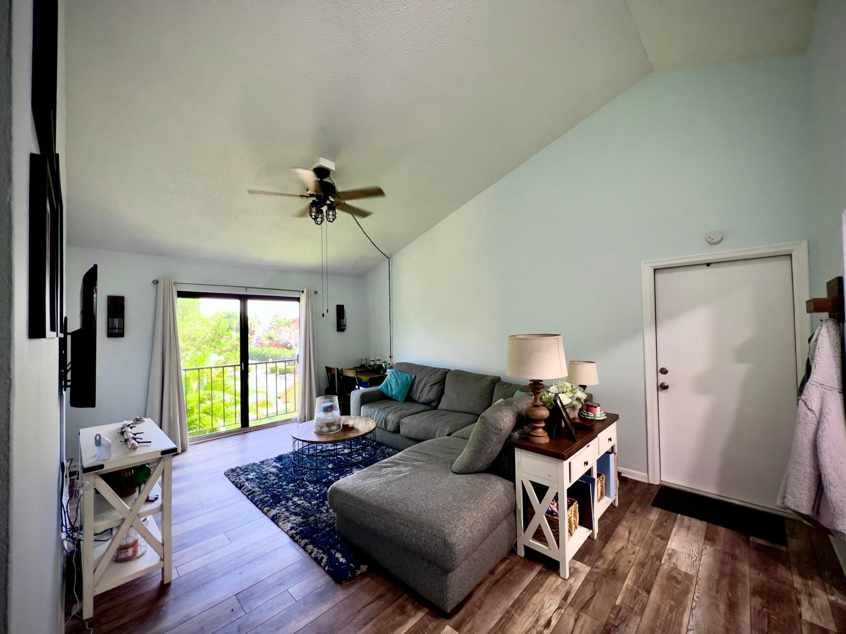 VILLA VALENCIA CONDO - Residential