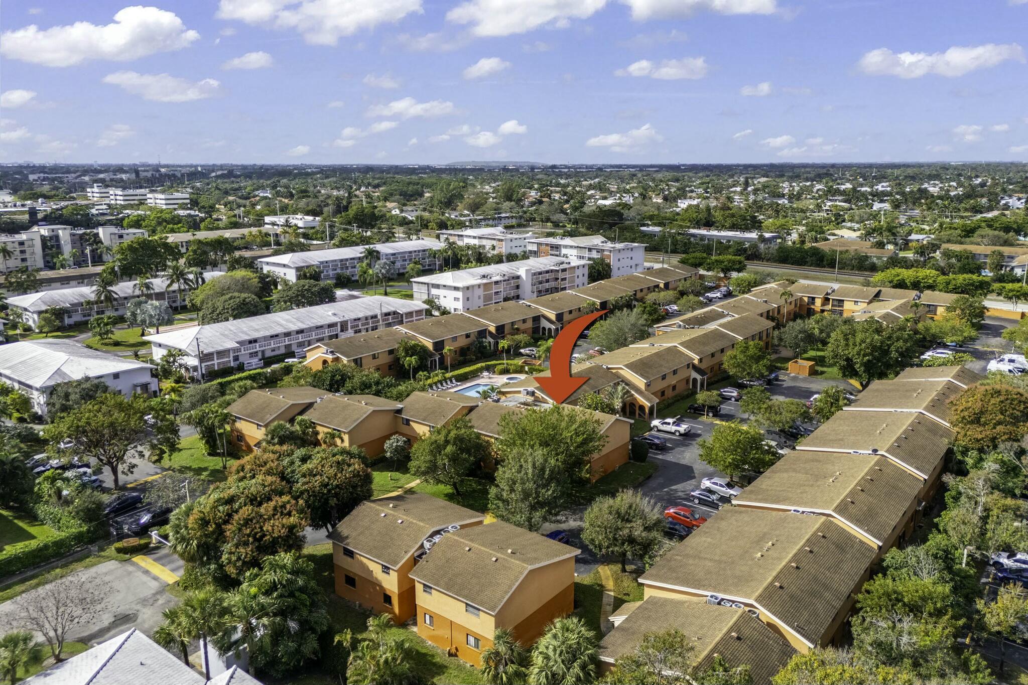 VILLA VALENCIA CONDO - Residential