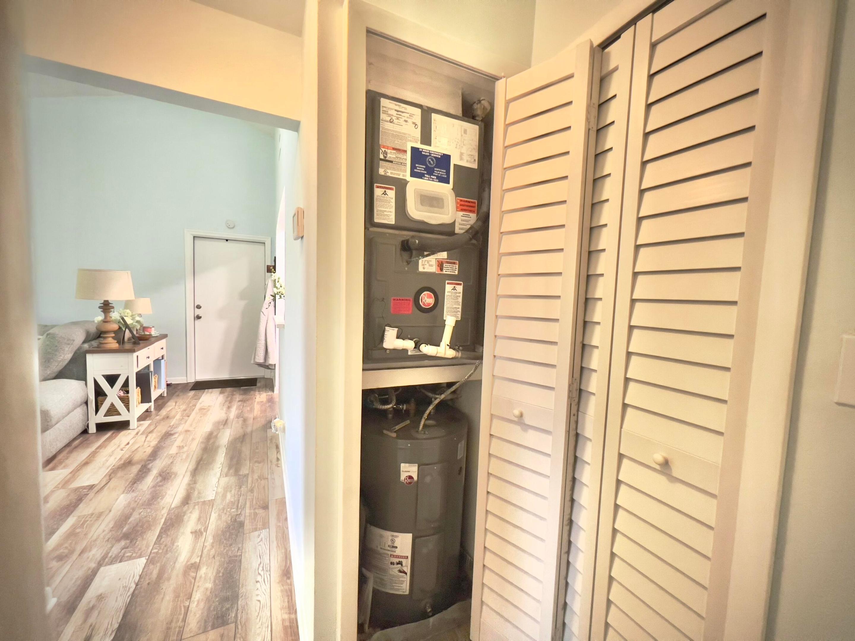 VILLA VALENCIA CONDO - Residential