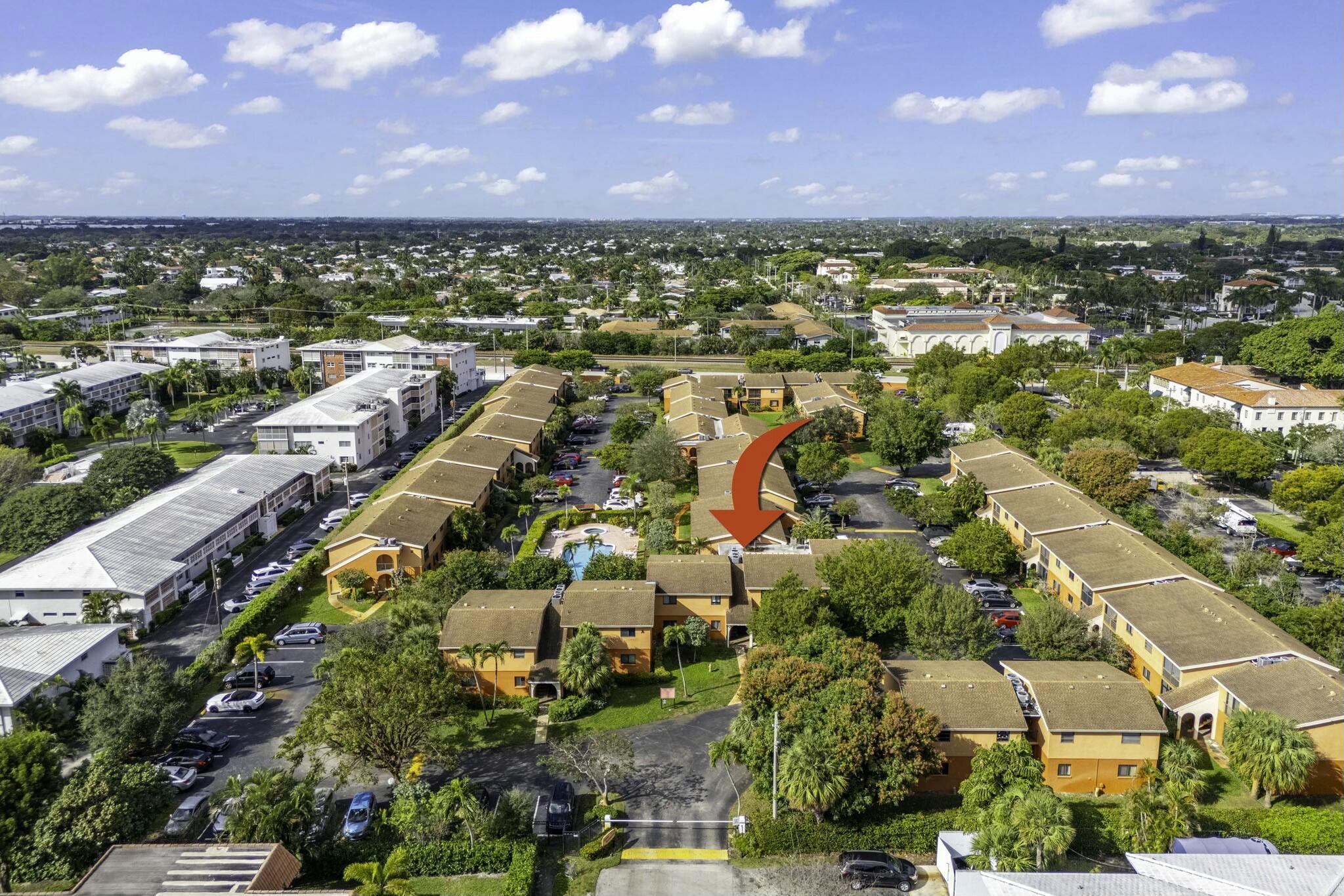 VILLA VALENCIA CONDO - Residential