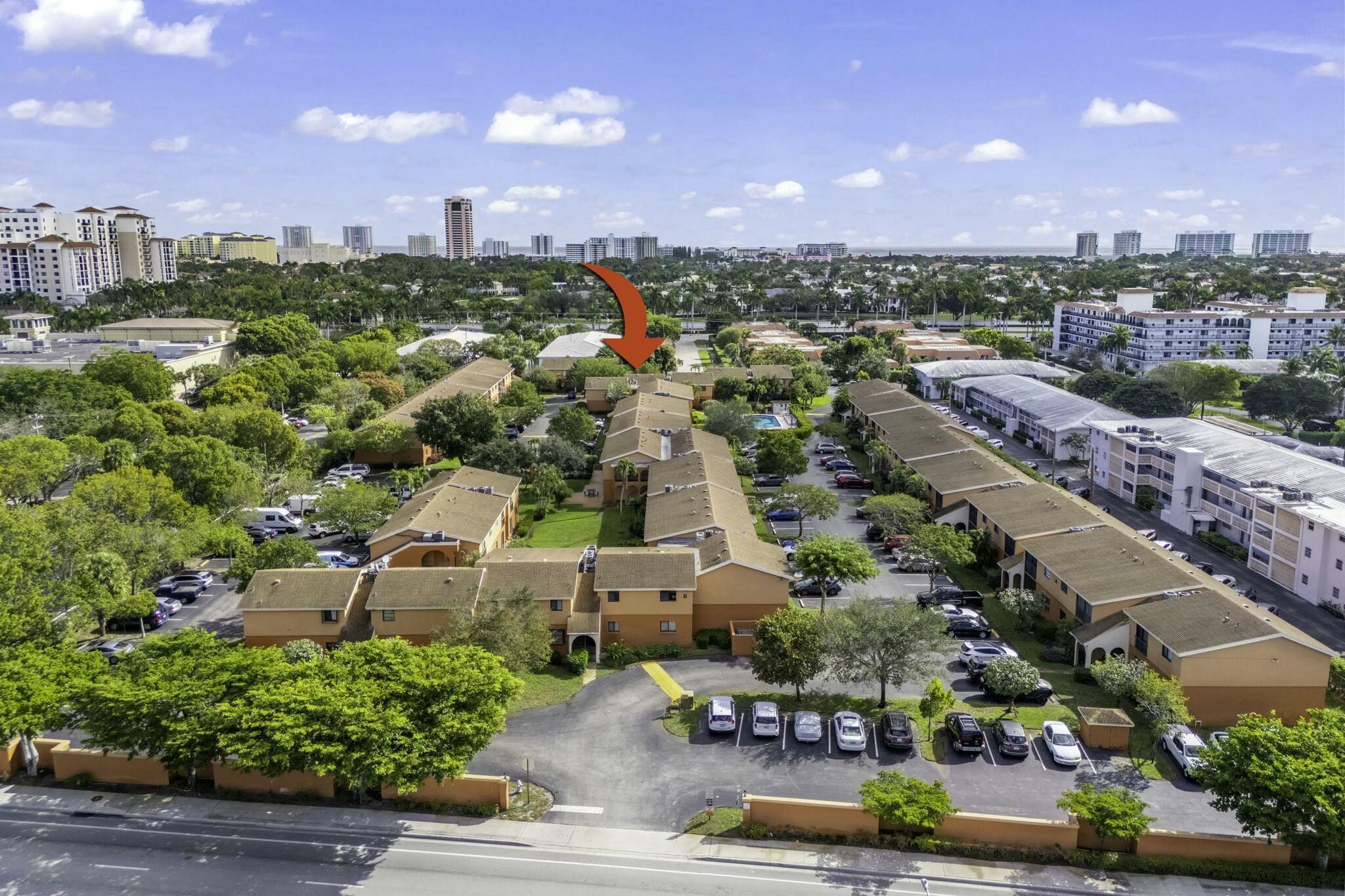 VILLA VALENCIA CONDO - Residential