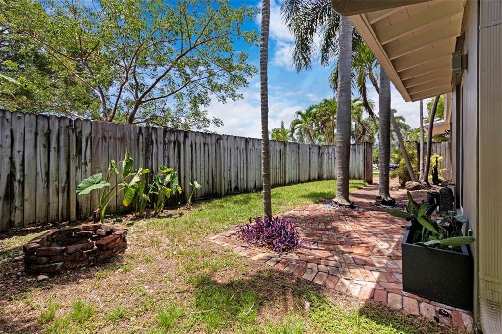 MIDDLE RIVER ESTATES - Residential