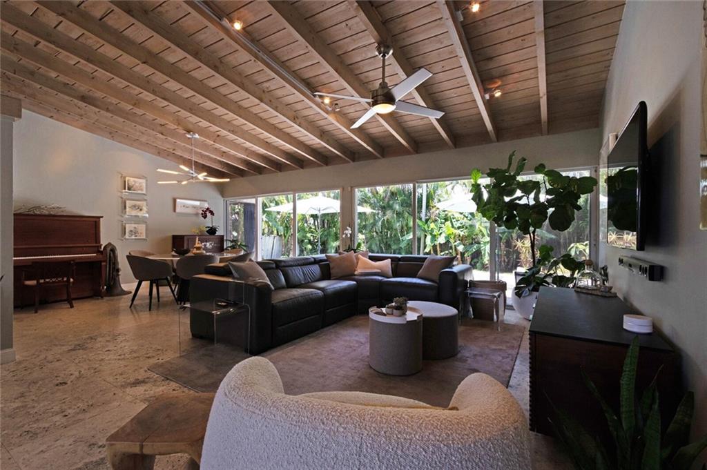 MIDDLE RIVER ESTATES - Residential