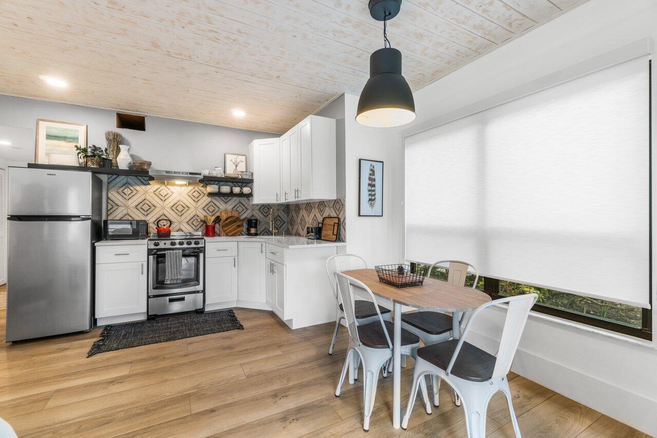 11863 Wimbledon Circle 444