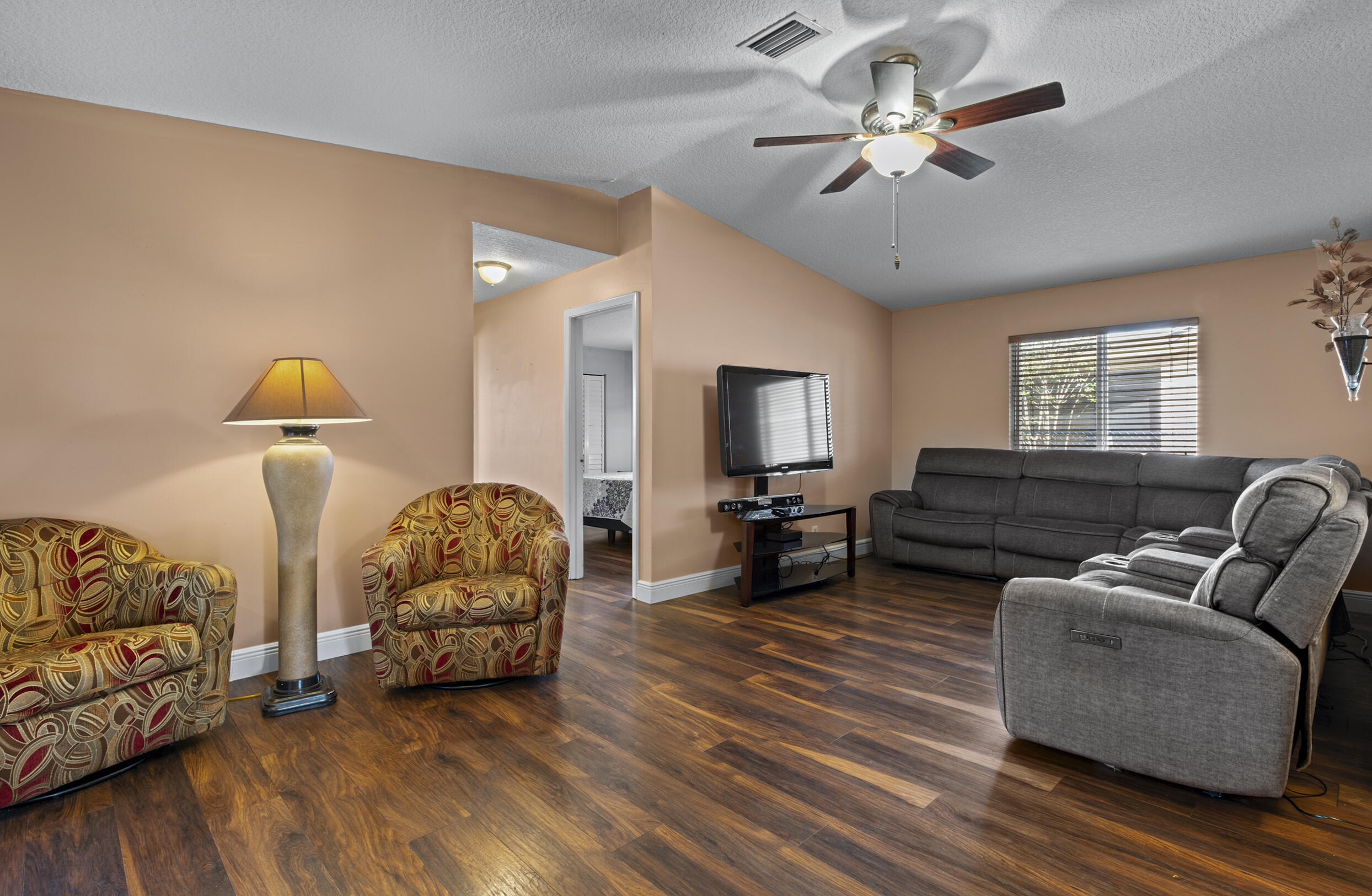 WILLOW CREEK - Residential