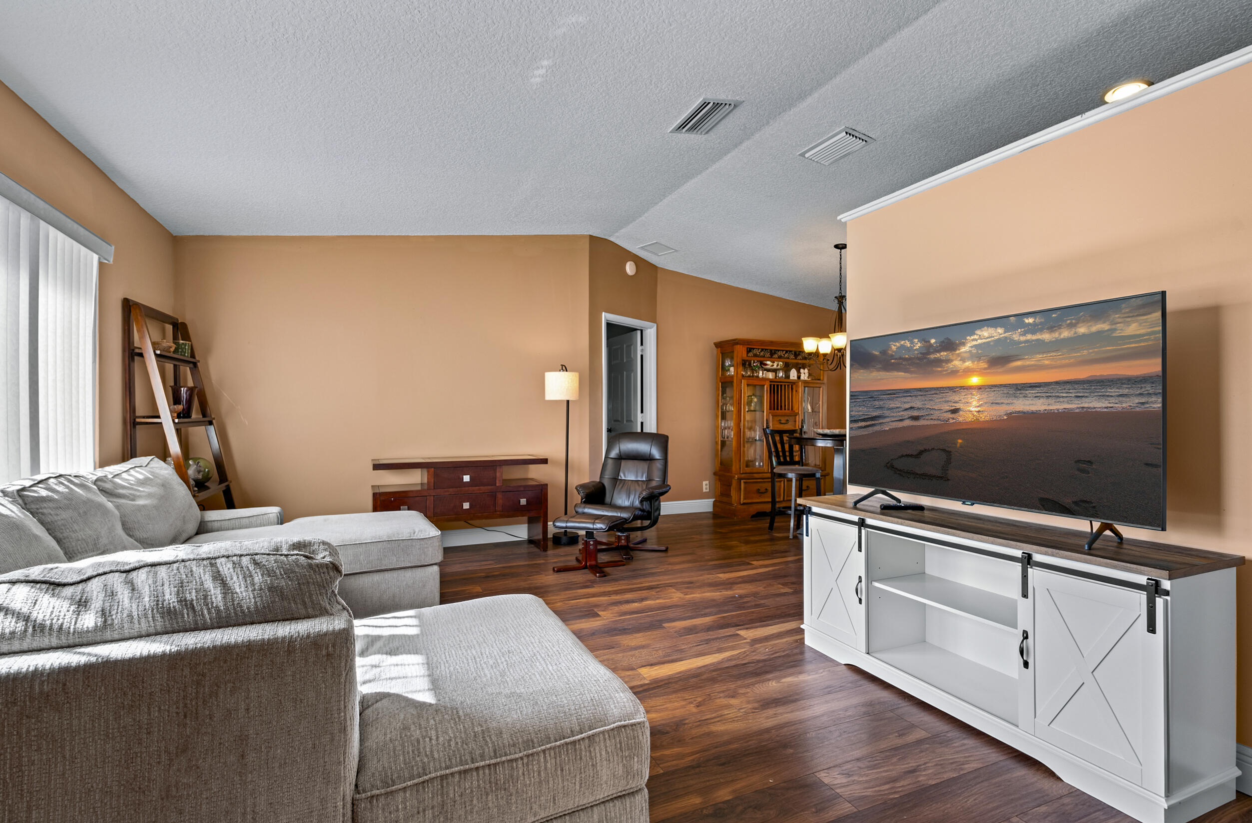 WILLOW CREEK - Residential