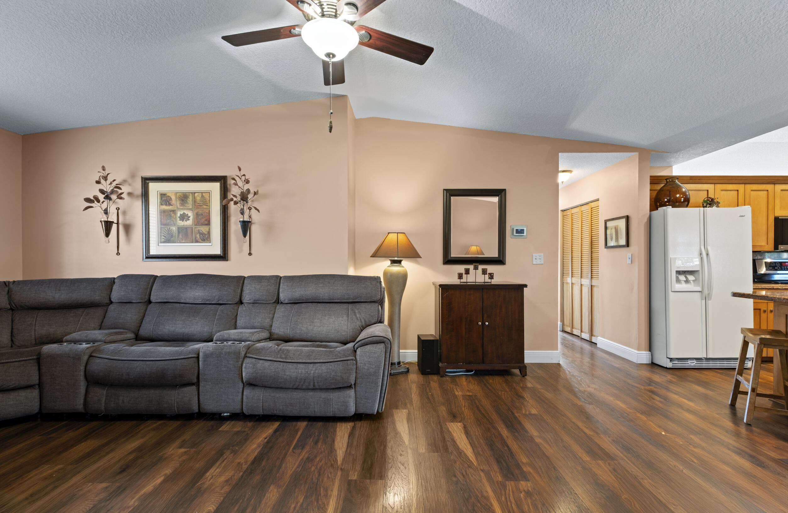 WILLOW CREEK - Residential