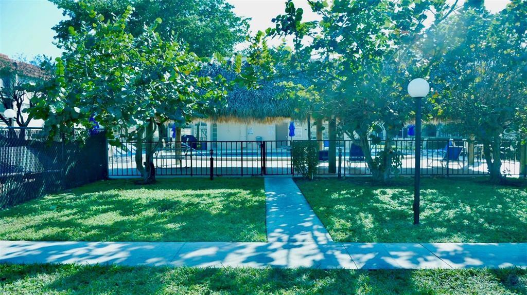 2851 Sunrise Lks Dr 109