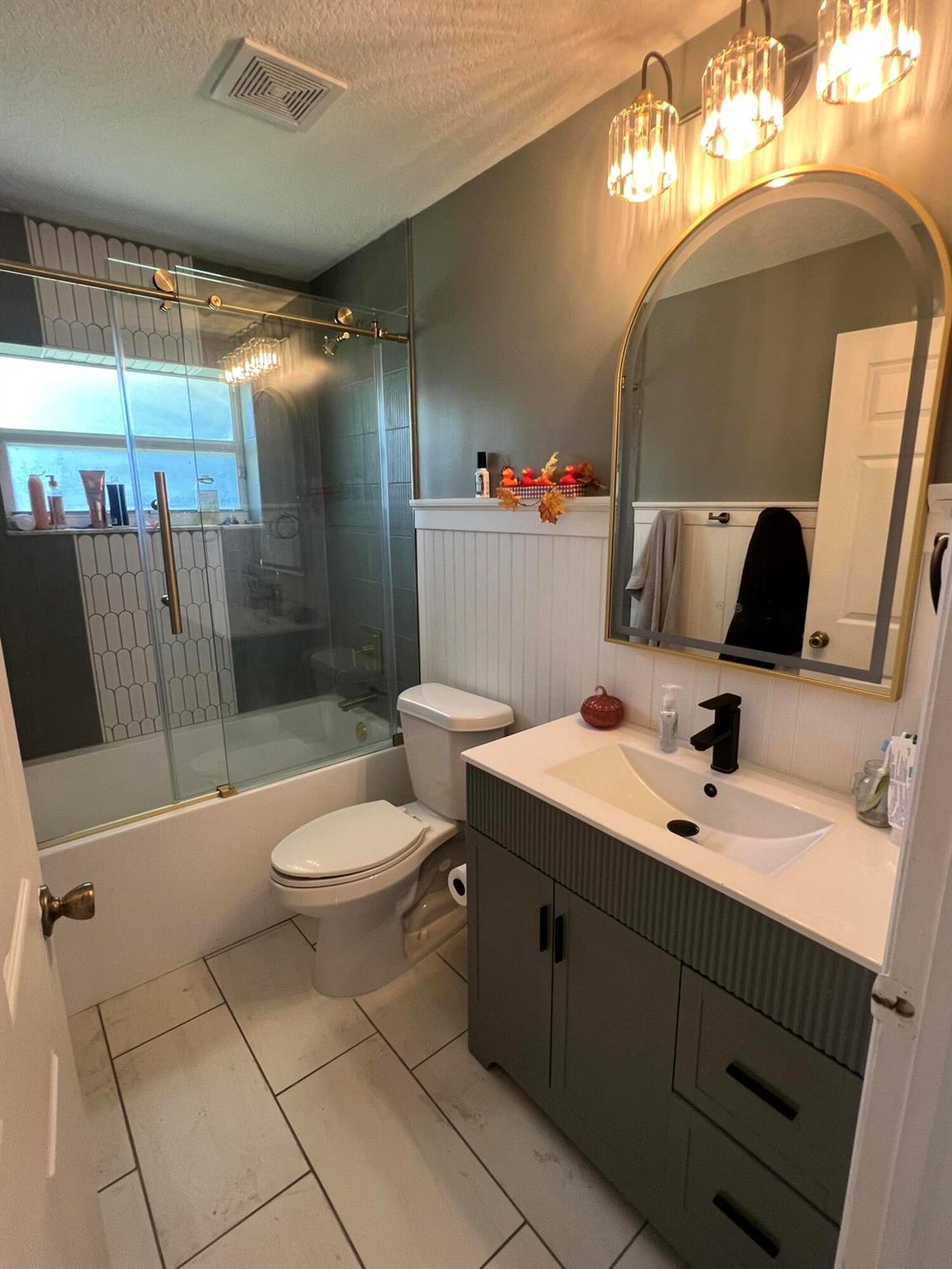 ACREAGE - Residential Lease