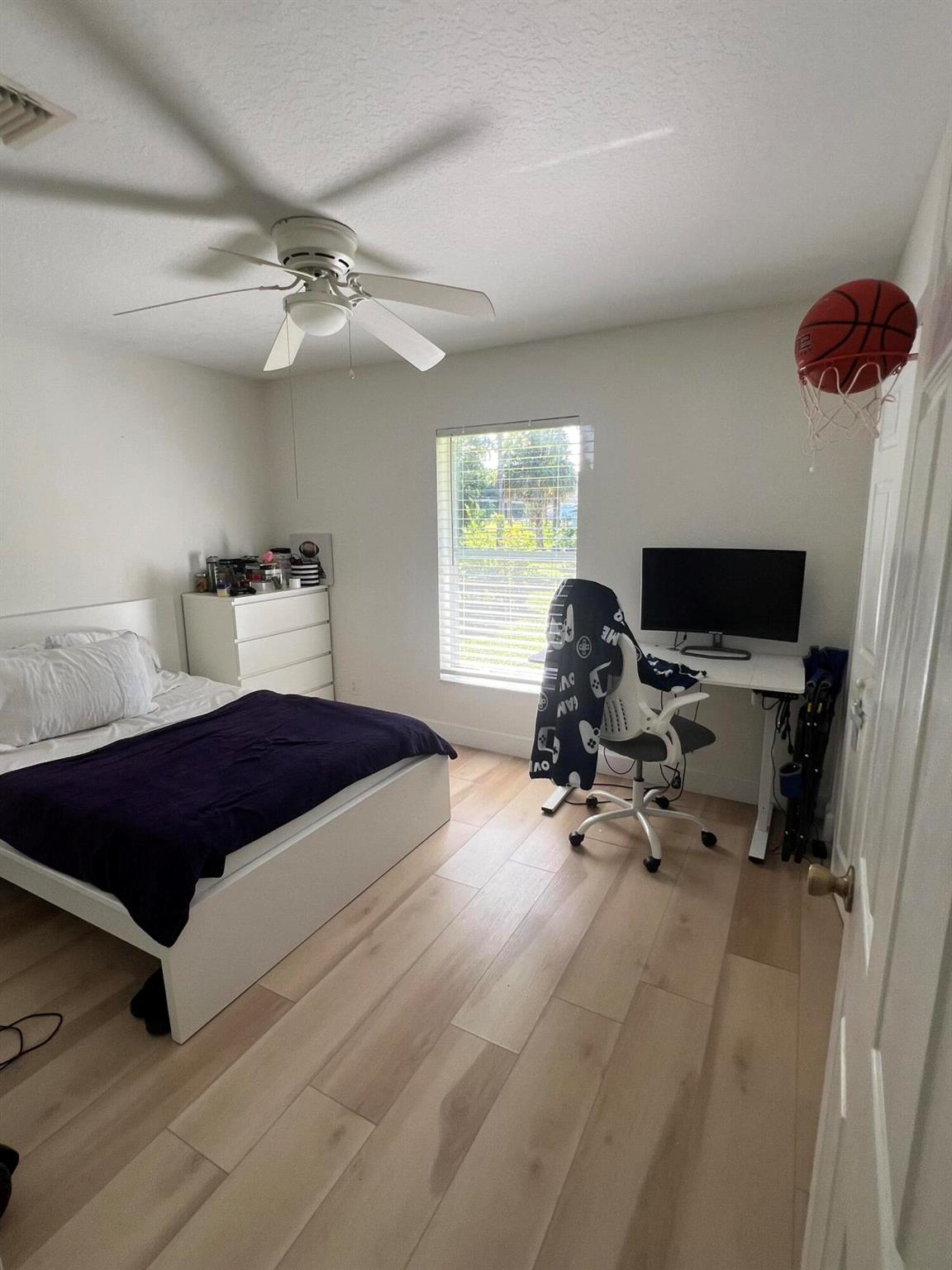 ACREAGE - Residential Lease