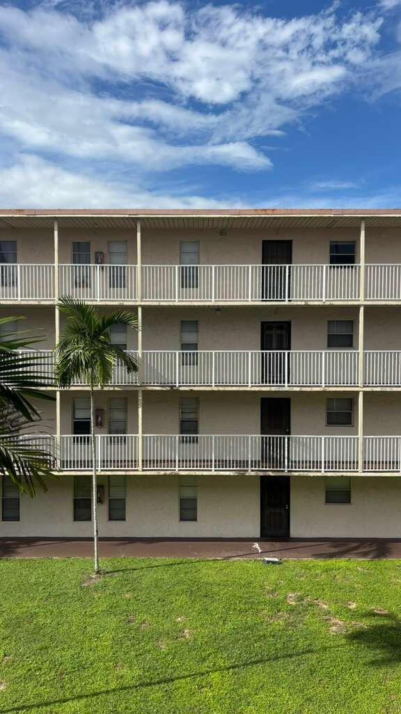 2800 NW 56th Avenue B306