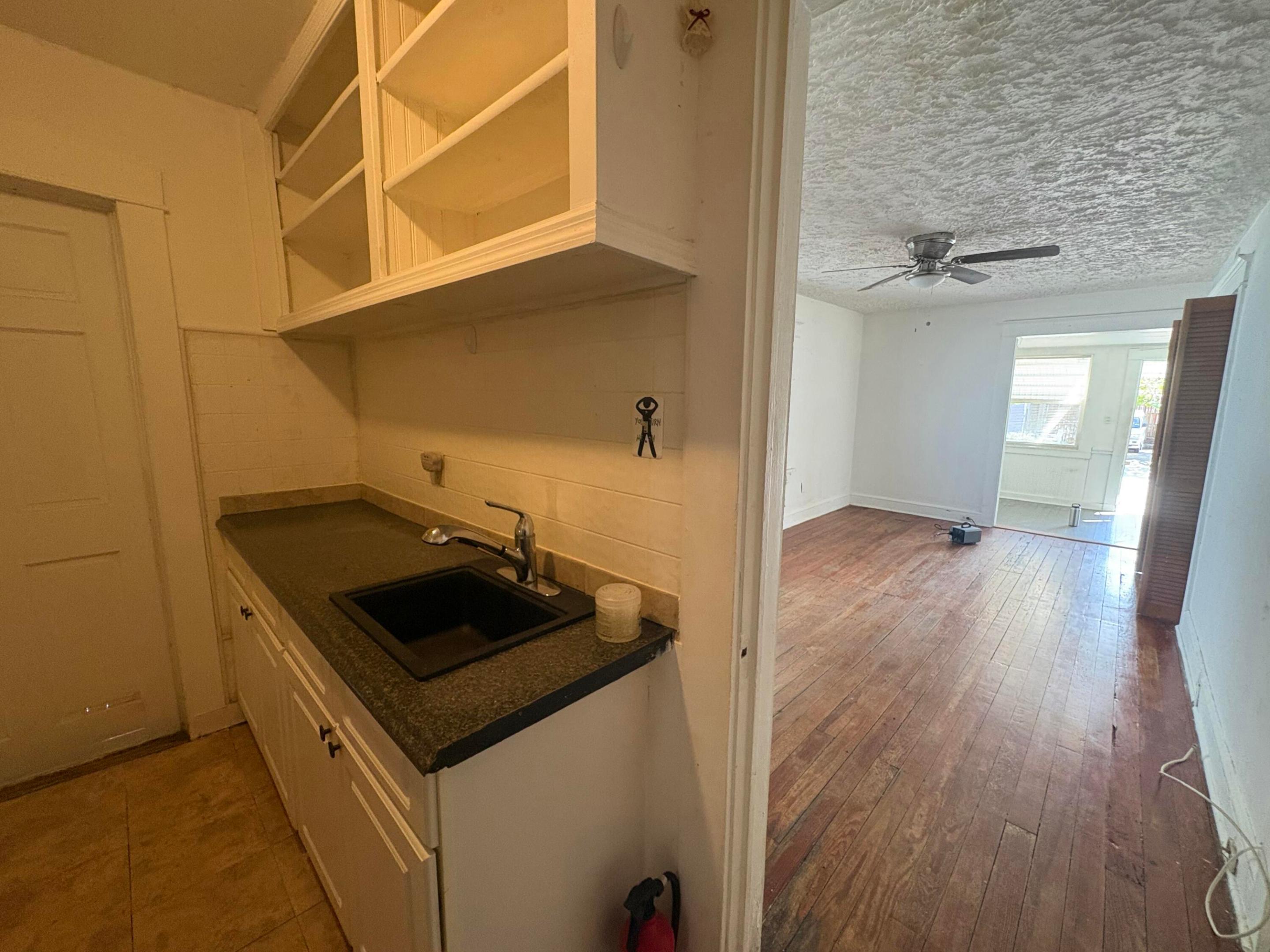 LAKE WORTH TOWN OF - Residential Income