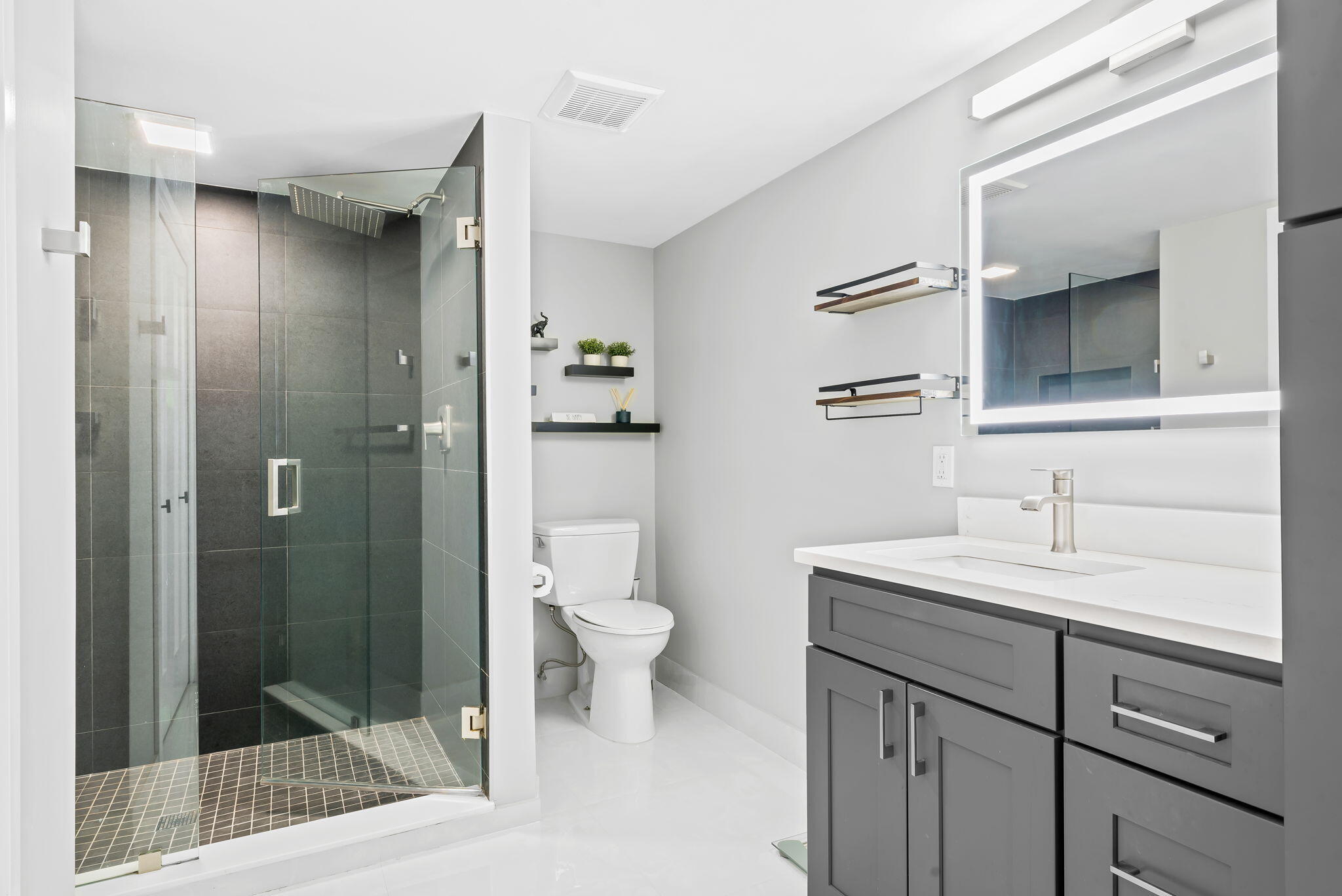 MIDDLE RIVER TOWER CONDO - Residential Lease