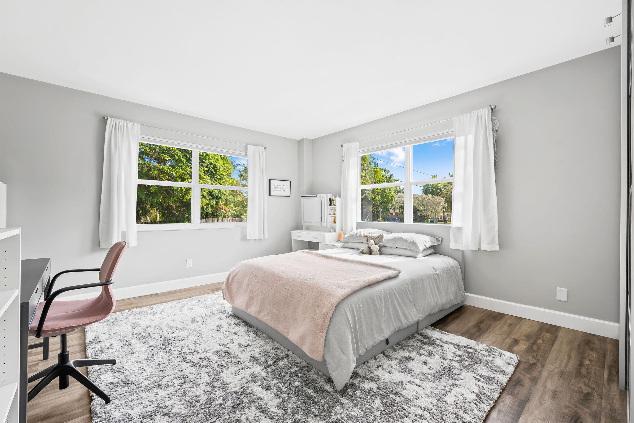 MIDDLE RIVER TOWER CONDO - Residential Lease