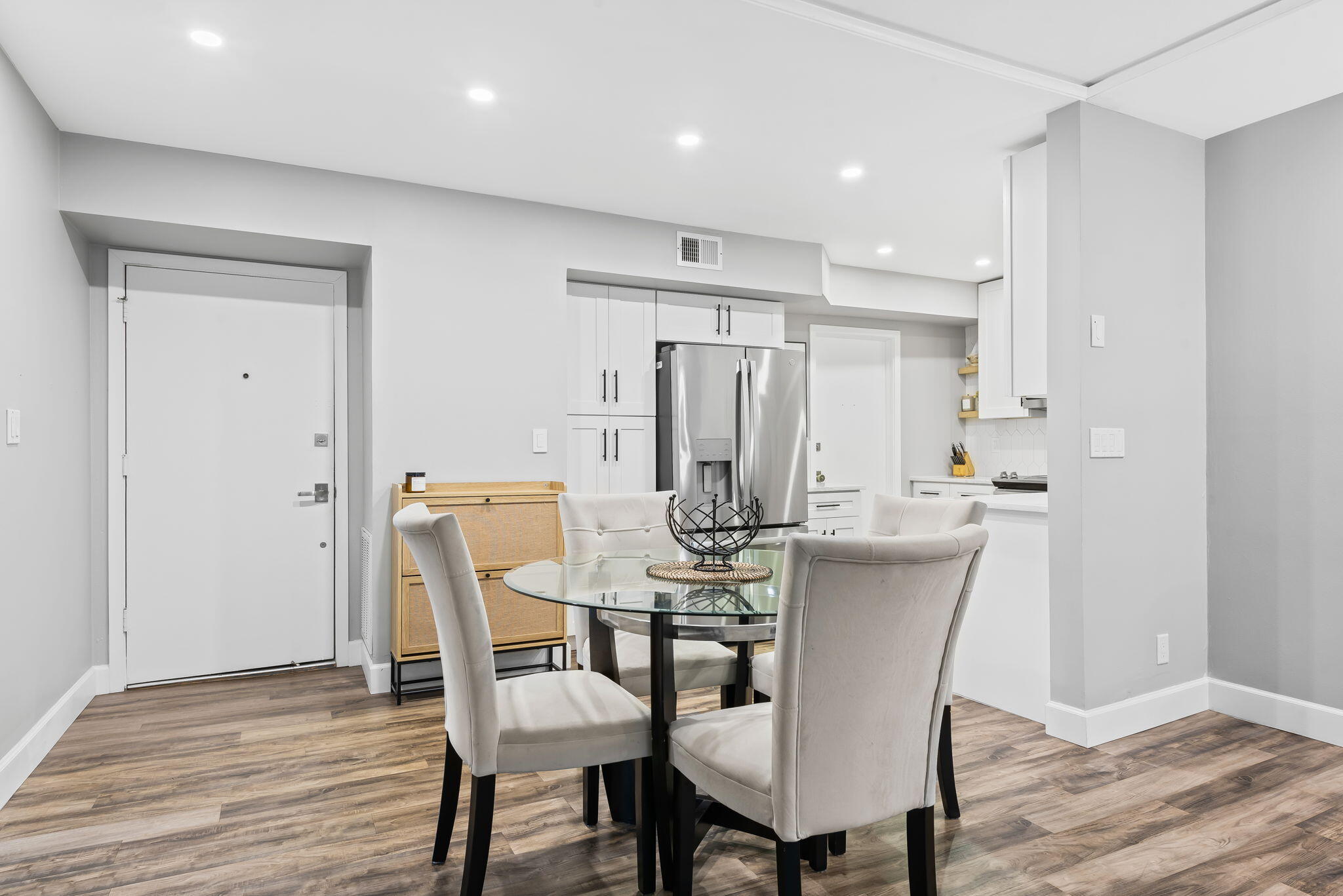 MIDDLE RIVER TOWER CONDO - Residential Lease