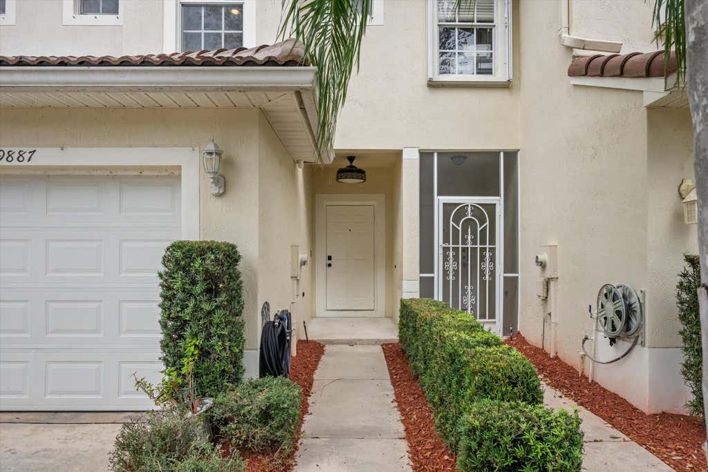 Photo of 9887 Porta Leona Lane, Boynton Beach, FL 33472 (MLS # R11038108)