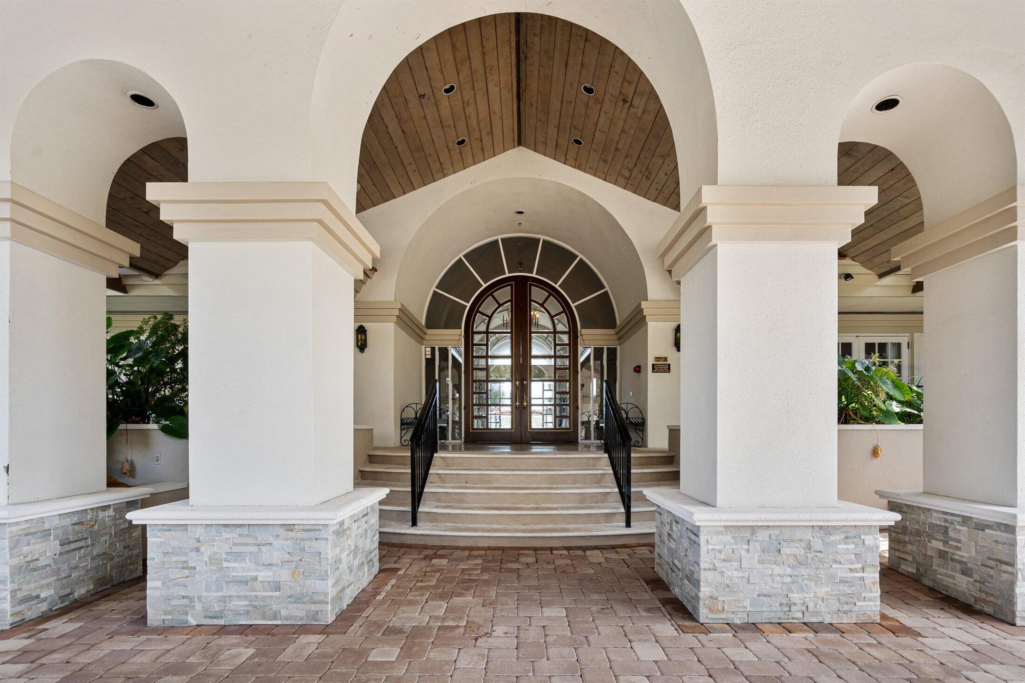 SANTA BARBARA - Residential