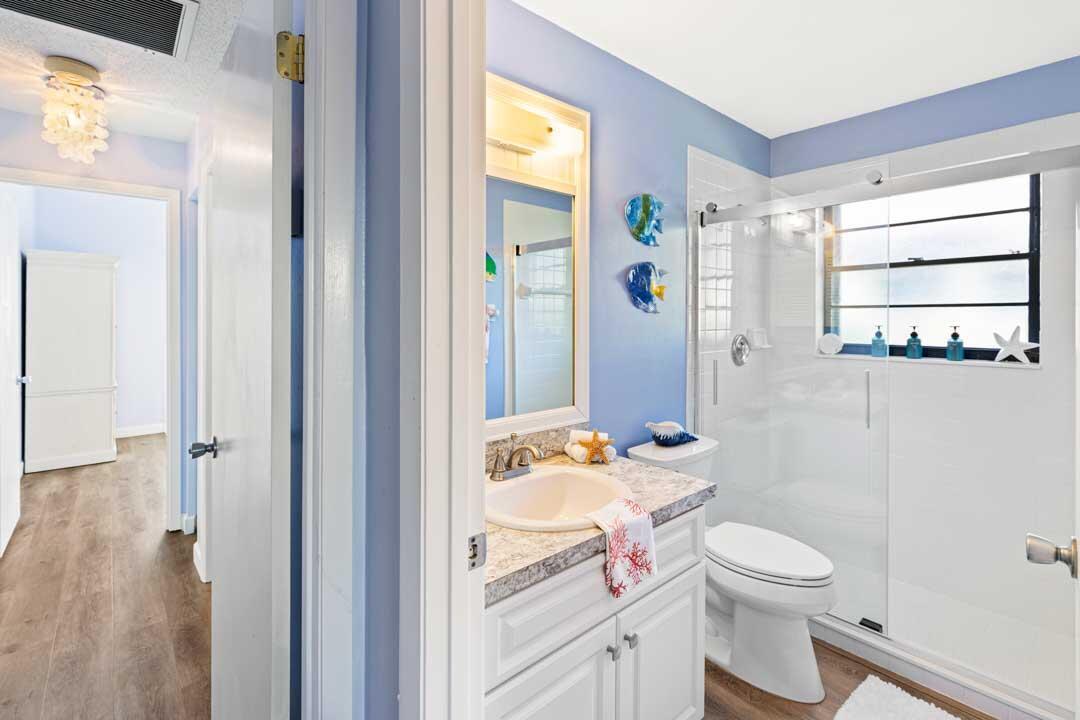 VILLAS OF HOBE SOUND COND - Residential