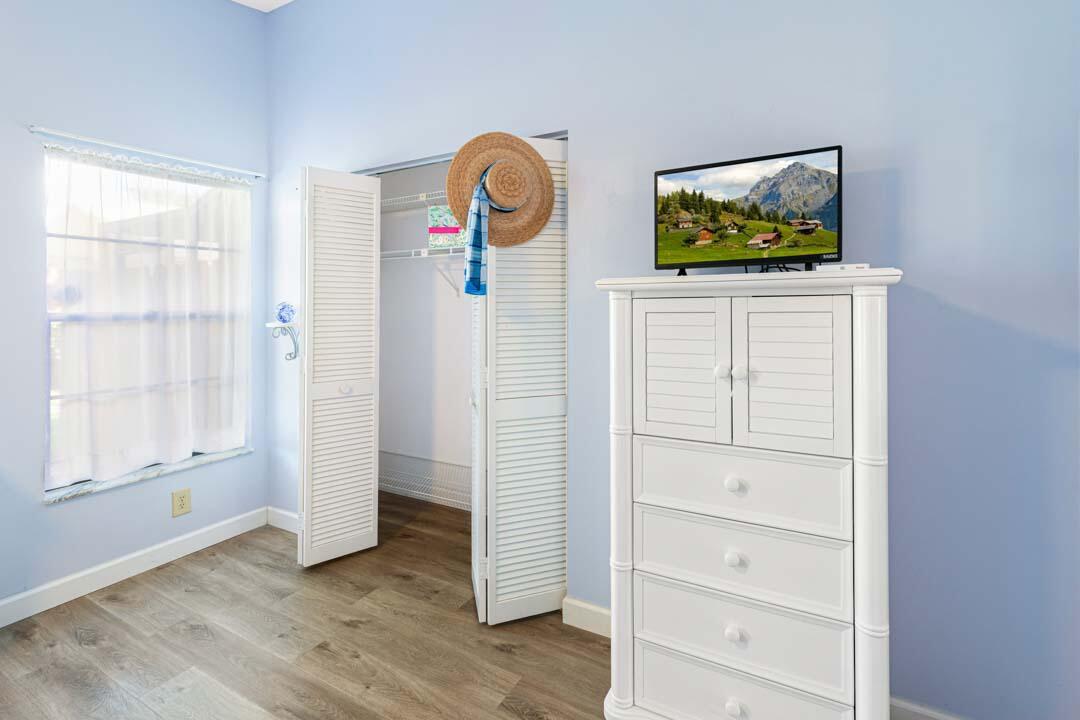 VILLAS OF HOBE SOUND COND - Residential