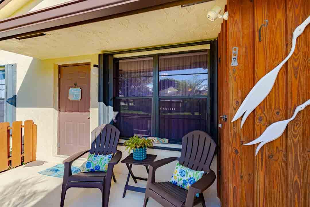 VILLAS OF HOBE SOUND COND - Residential