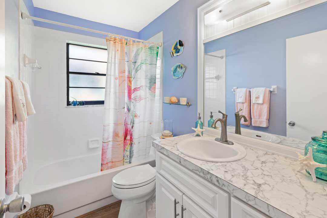 VILLAS OF HOBE SOUND COND - Residential