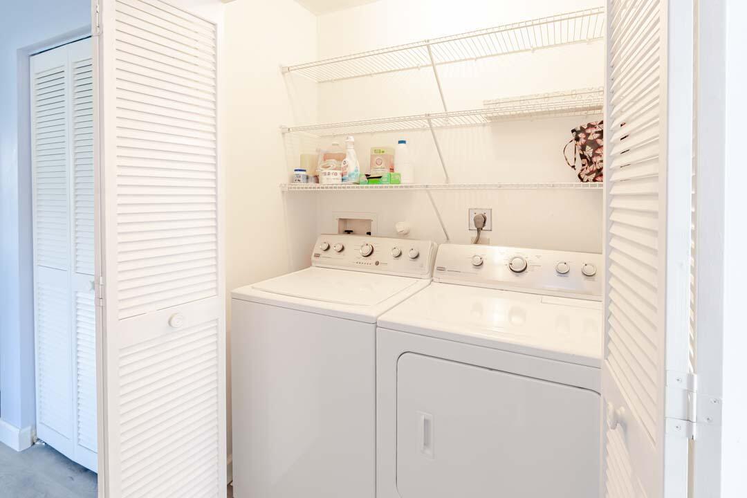 VILLAS OF HOBE SOUND COND - Residential